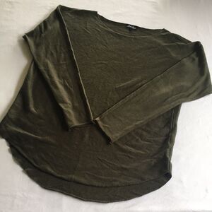 Anna Lane • Scoop Neck Green Long Sleeve